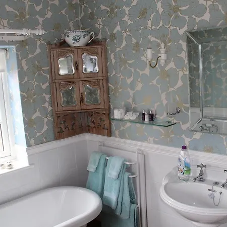 فندق مبيت وإفطار Little Holtby 5*