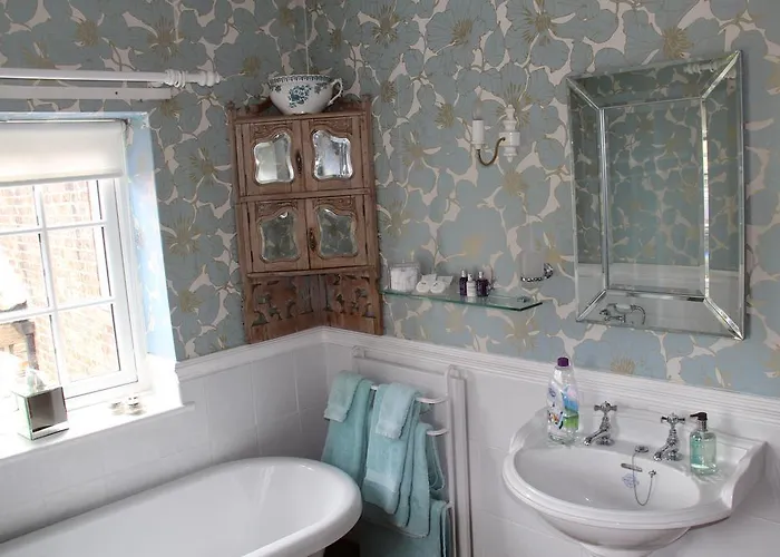 Bed & Breakfast Little Holtby 5*