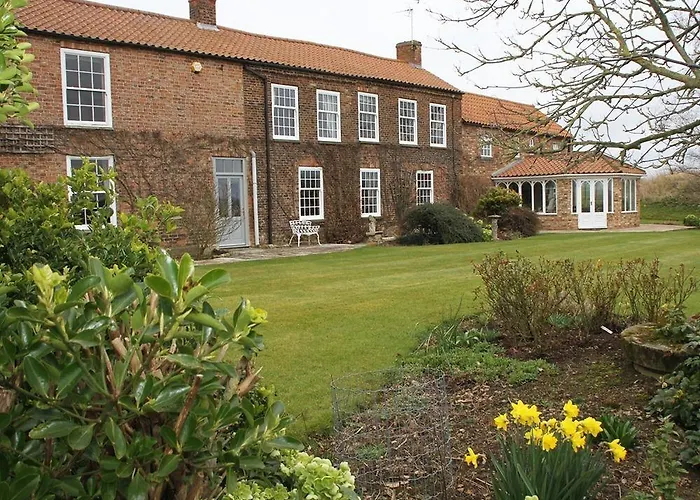 Bed & Breakfast Little Holtby 5*